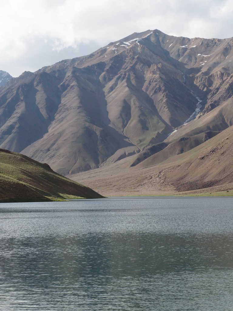 An image of the Chandra Tal lake.